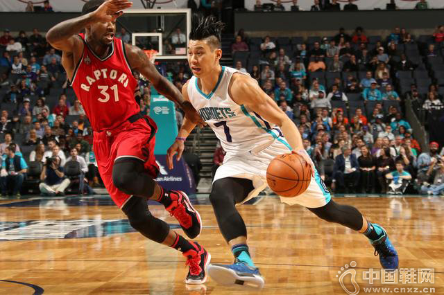  黄蜂裁掉海沃德，后者发文感谢夏洛特时光  